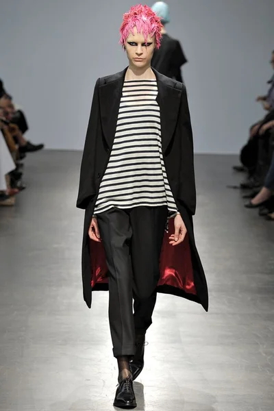 Look 26